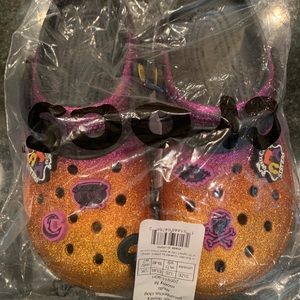 Disney Crocs Hocus Pocus Crocs Mens 7 Womans 9